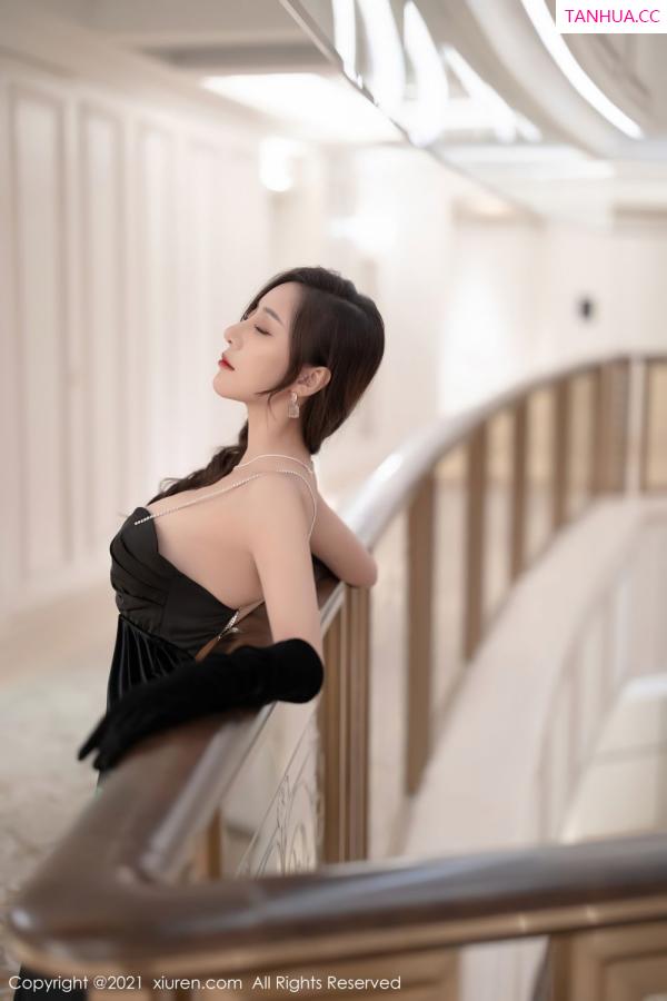 王馨瑶  [XiuRen]高清写真图 2021.10.22 No.4101 王馨瑶yanni第17张图片